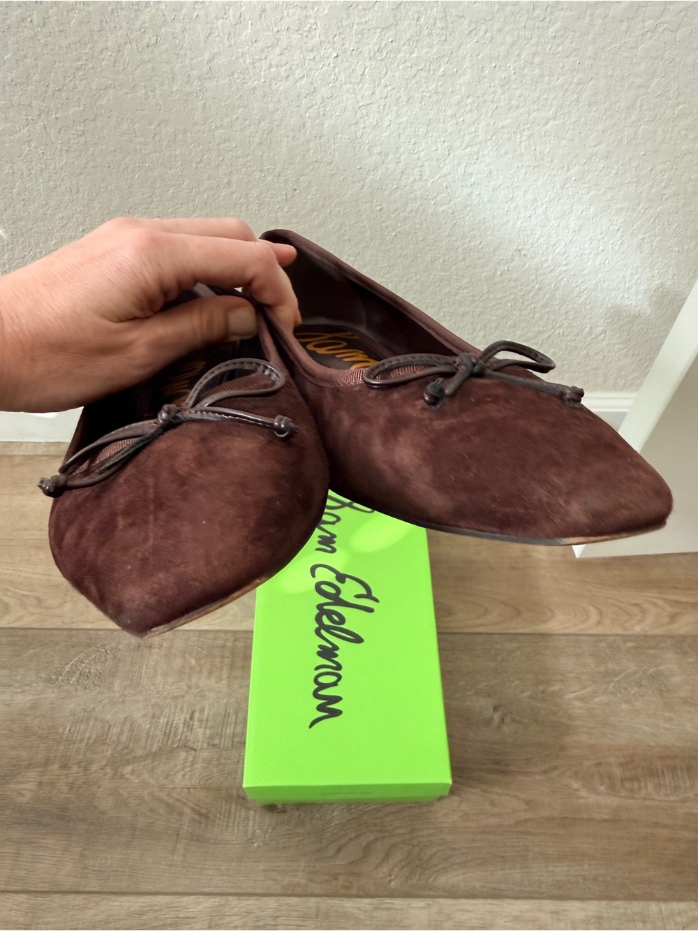 Sam Edelman Ronda Brown Suede Pointed Toe Low Heel Pumps with Bow - Picture 7 of 7